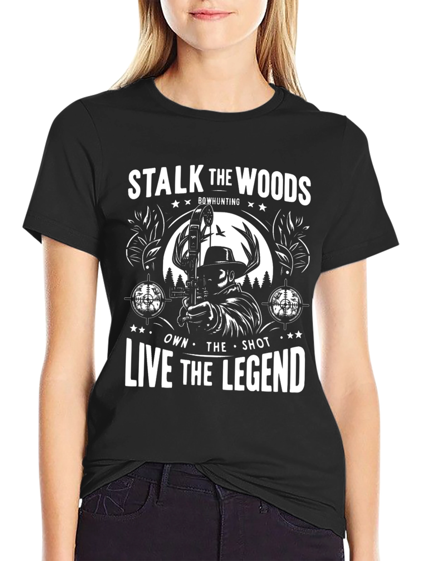 Camiseta Negra Acecha los Bosques de Caza con Arco