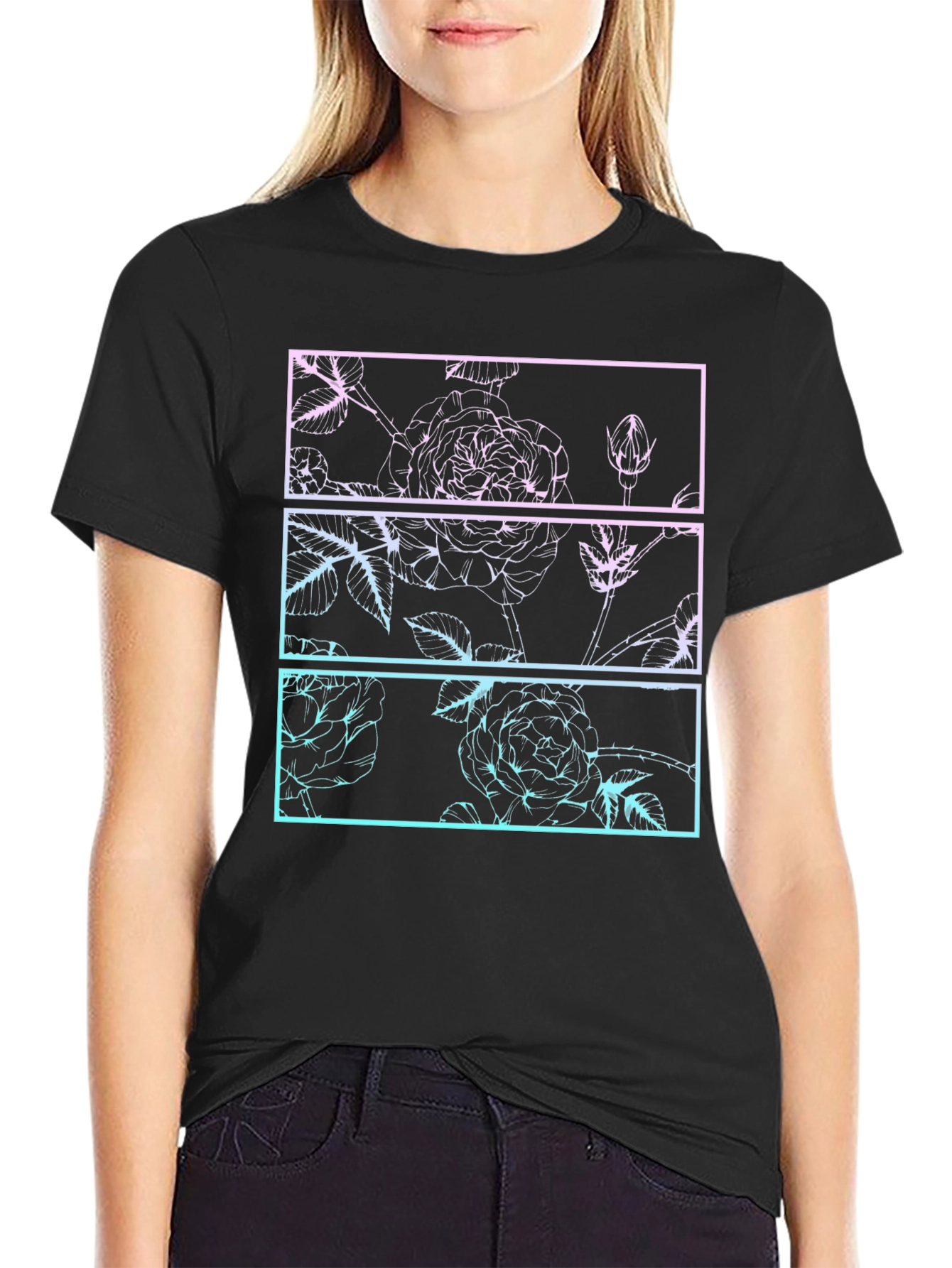Camiseta Negra con Diseño Floral Gráfico
