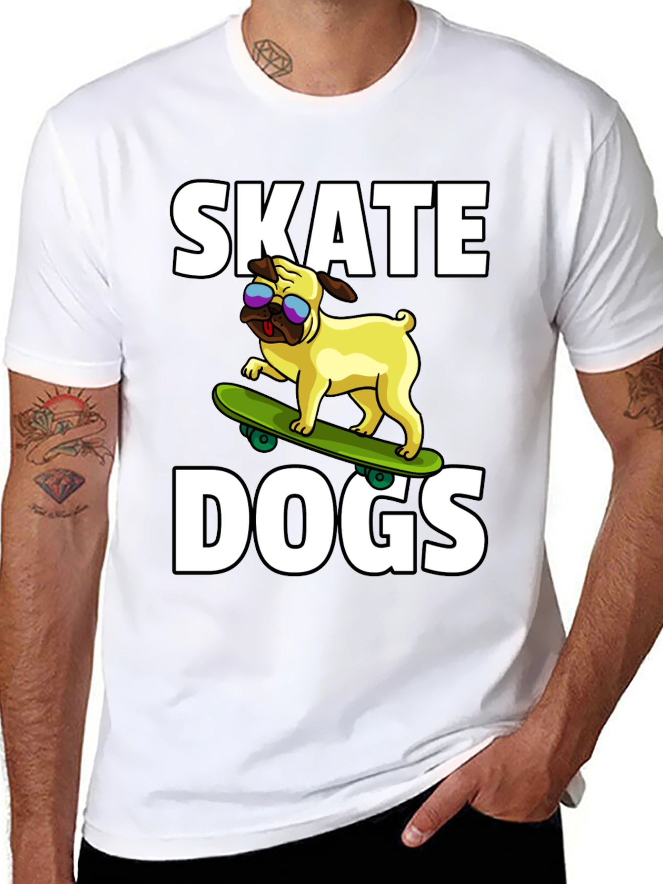 Camiseta Negra Skate Dogs con Perro Pug Skateboarding