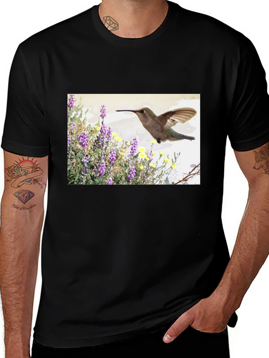Camiseta Negra con Diseño de Colibrí y Flores Silvestres