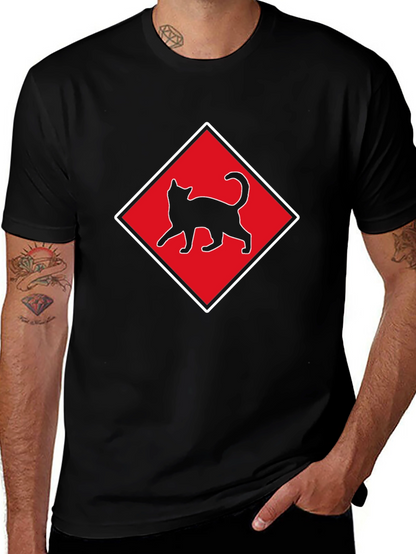 Camiseta Negra con Diseño de Gato en Diamante Rojo