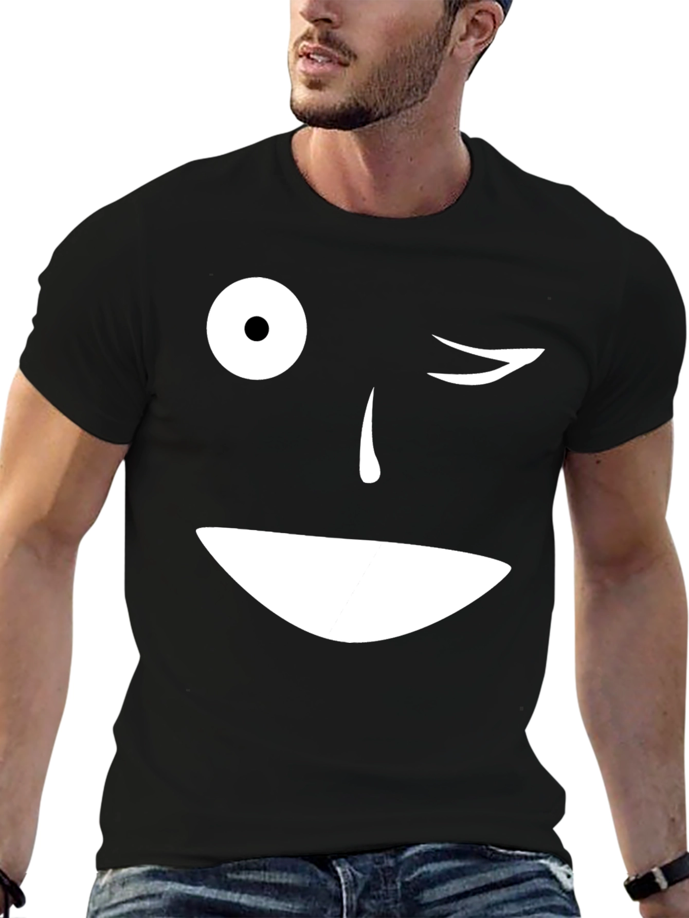 Camiseta Negra con Cara Sonriente y Ojo Guiñando