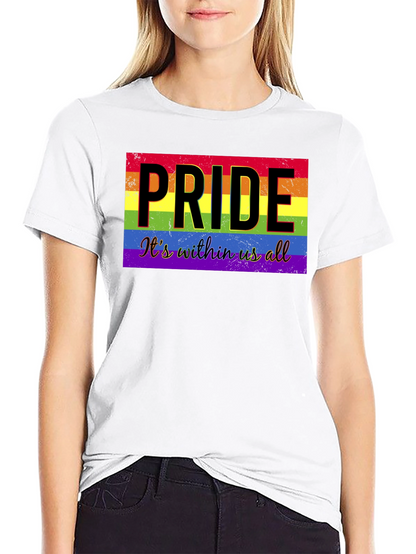 Camiseta Negra con Diseño de Orgullo LGBTQ+