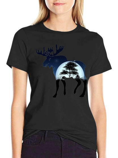 Camiseta Negra con Diseño de Alce y Paisaje Nocturno