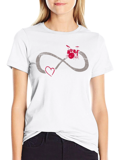 Camiseta Negra con Diseño de Amor y Música
