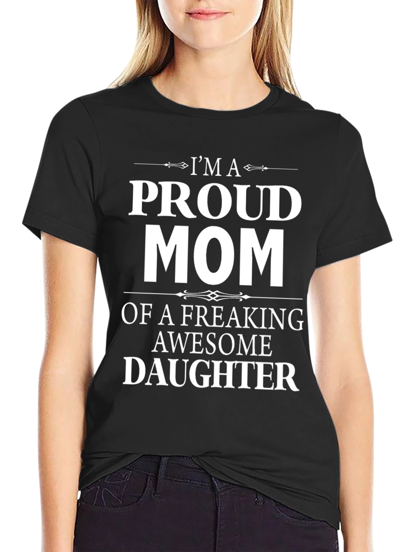 Camiseta Negra: Mamá Orgullosa de una Hija Genial