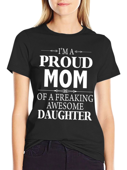 Camiseta Negra: Mamá Orgullosa de una Hija Genial