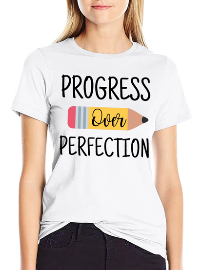 Camiseta Negra Progreso Sobre Perfección