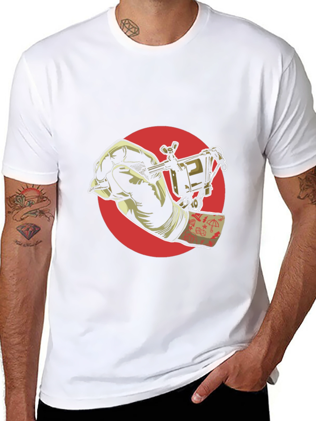 Camiseta Negra con Diseño de Tatuaje