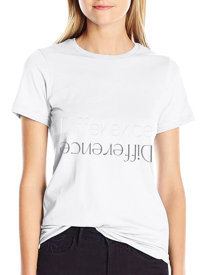 Camiseta Negra Hombre: Diferencia Reflejada