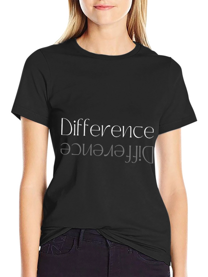 Camiseta Negra Hombre: Diferencia Reflejada