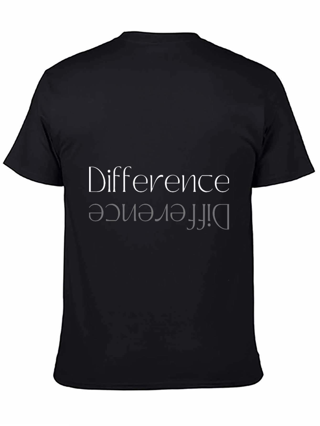 Camiseta Negra Hombre: Diferencia Reflejada