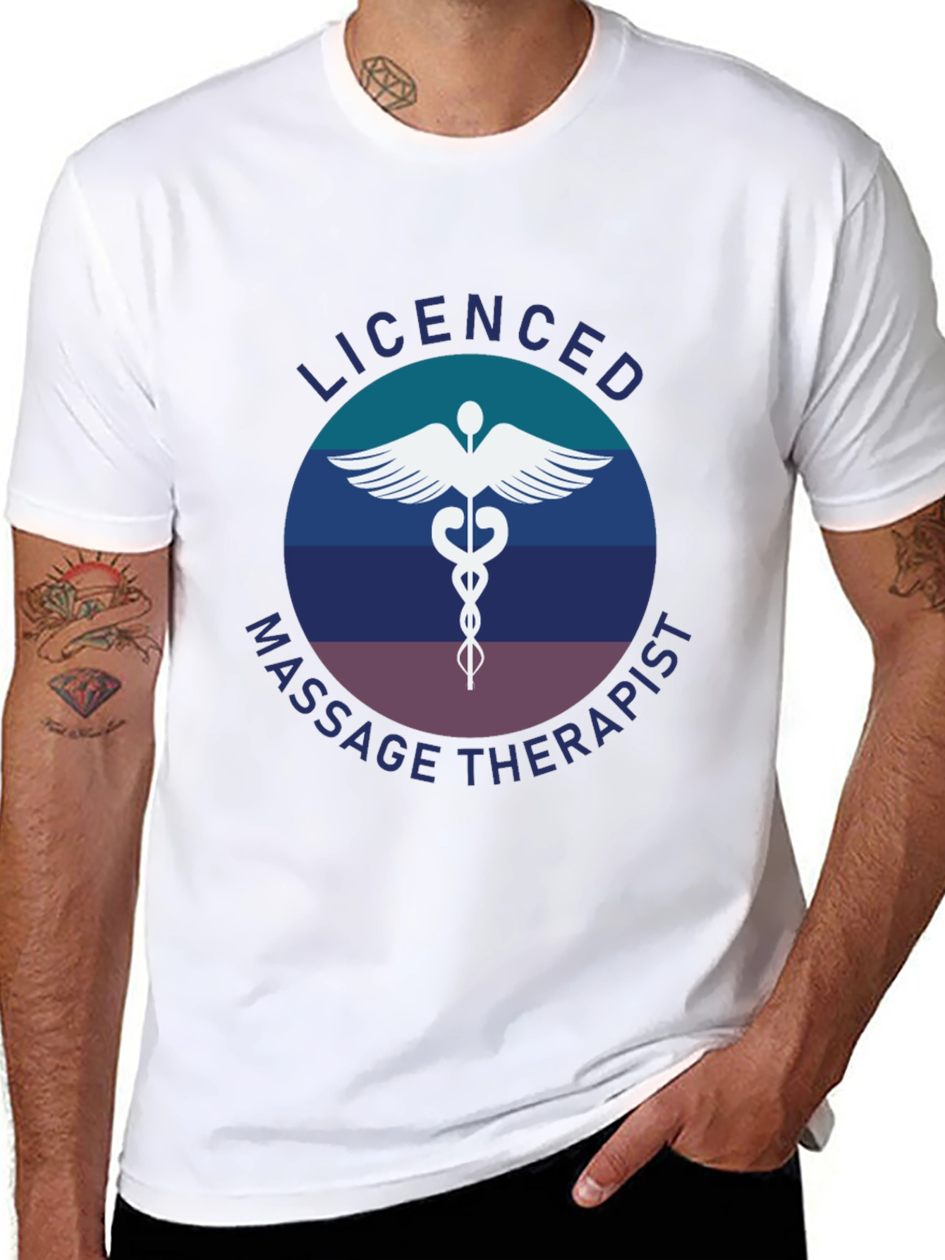 Camiseta Masajista Licenciado - Diseño Profesional