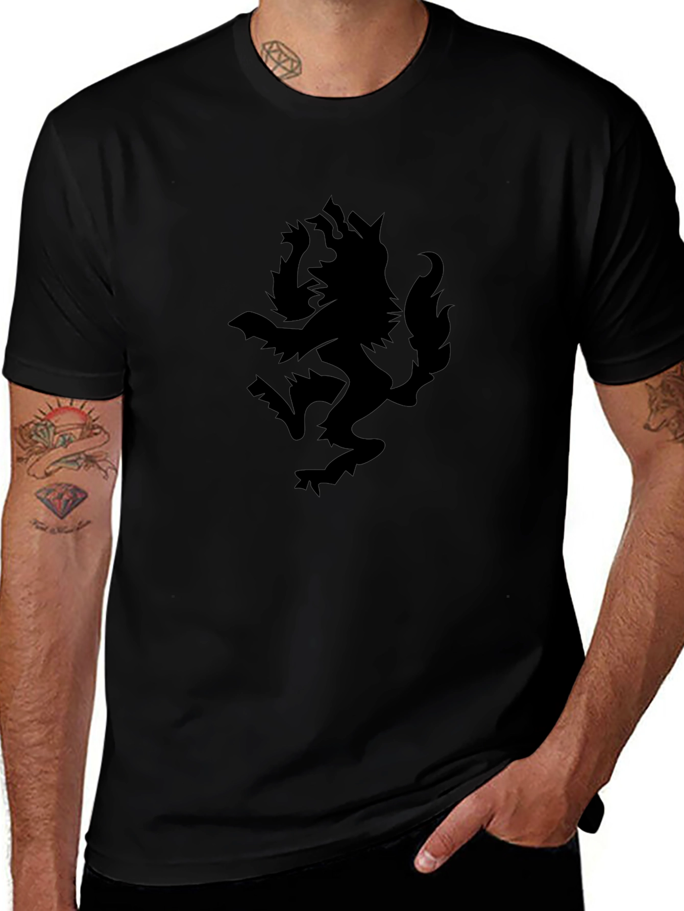 Camiseta Negra con Diseño de Lobo Impreso