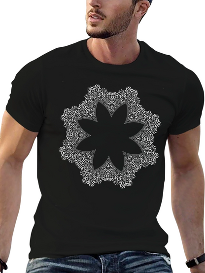 Camiseta Negra Mandala Floral Estampada