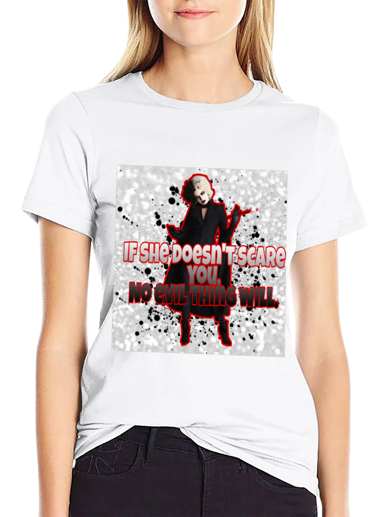 Camiseta Negra con Diseño de Terror