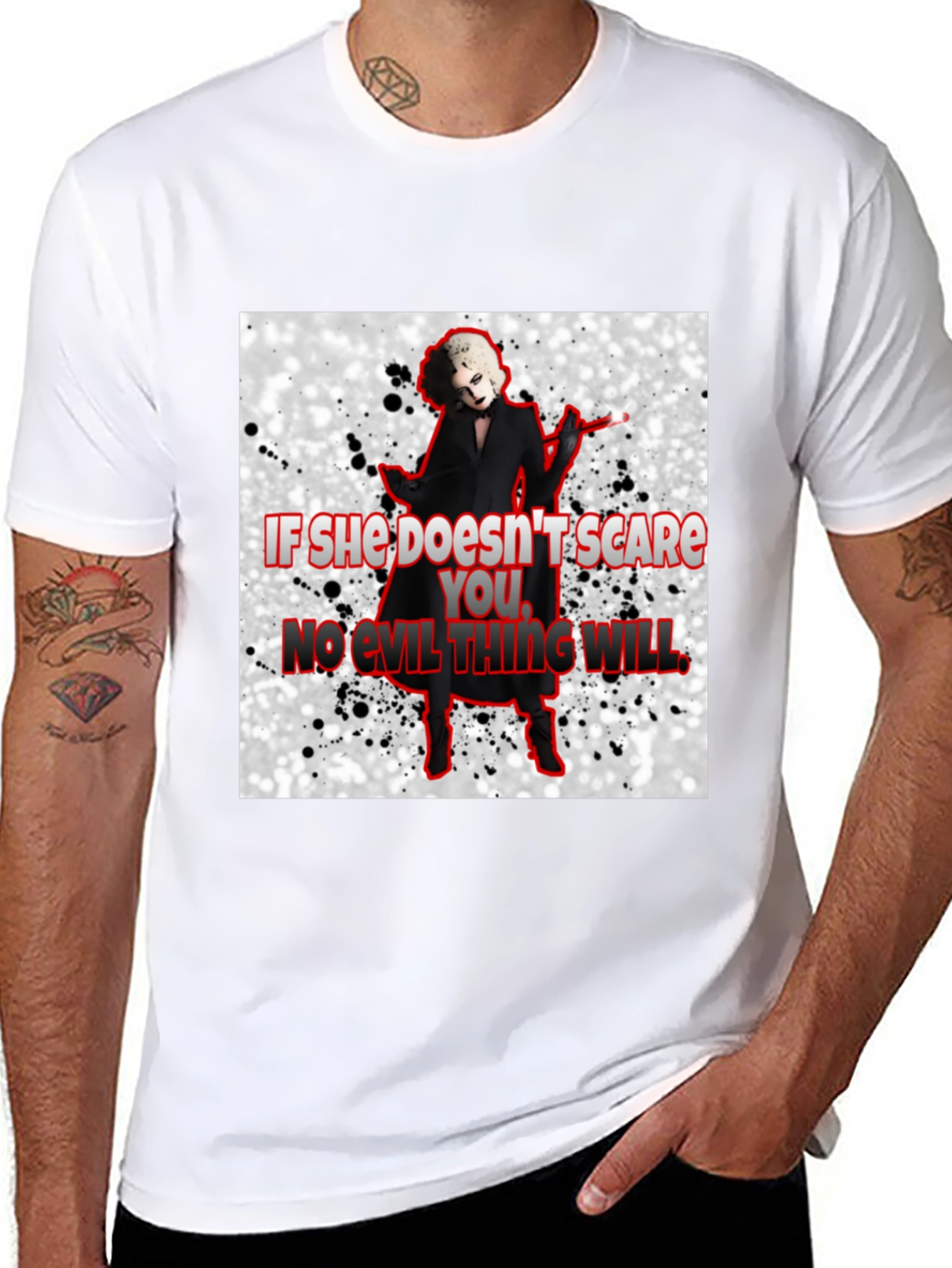 Camiseta Negra con Diseño de Terror
