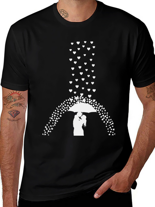 Camiseta Negra Romántica: Amor Bajo la Lluvia