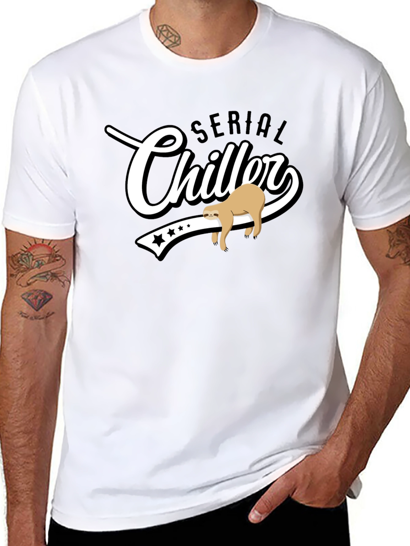 Camiseta Negra Serial Chiller con Diseño de Perezoso