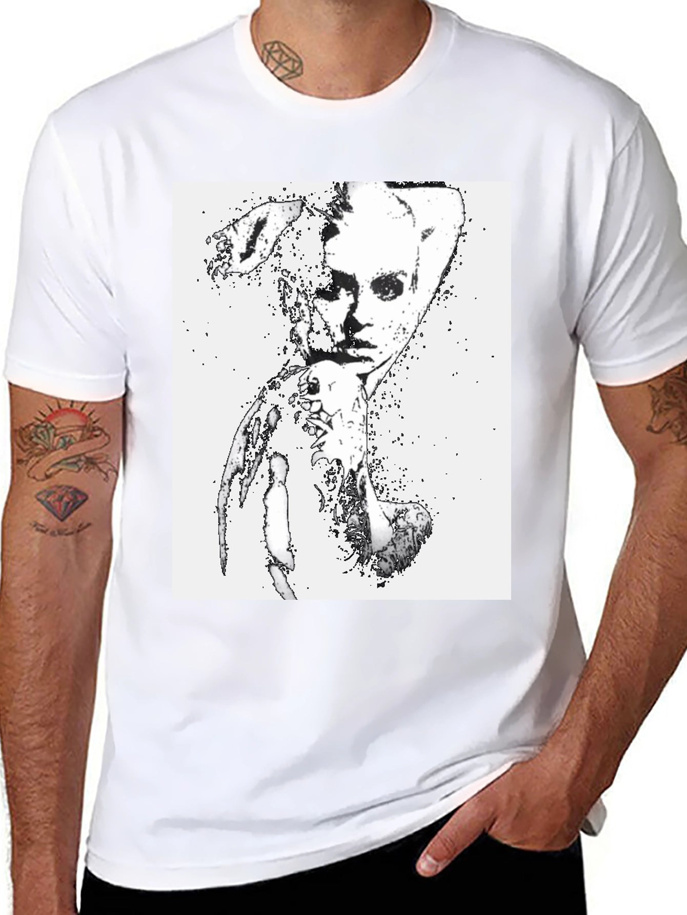 Camiseta Negra con Diseño Abstracto Mujer