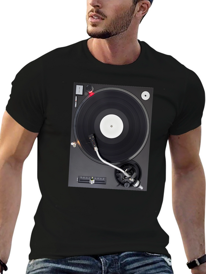 Camiseta Negra con Diseño de Tocadiscos