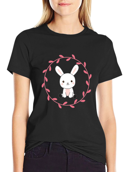 Camiseta Negra con Diseño de Conejito Floral