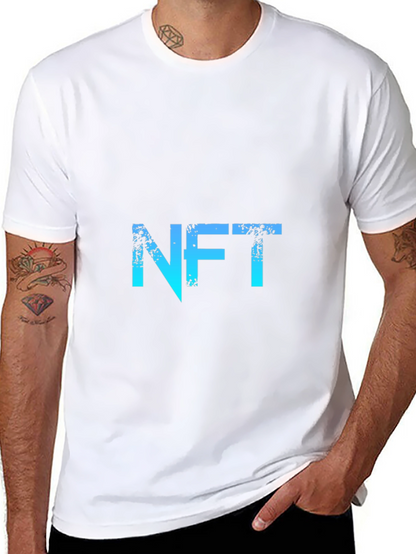 Camiseta NFT Negra con Diseño Gráfico Degradado