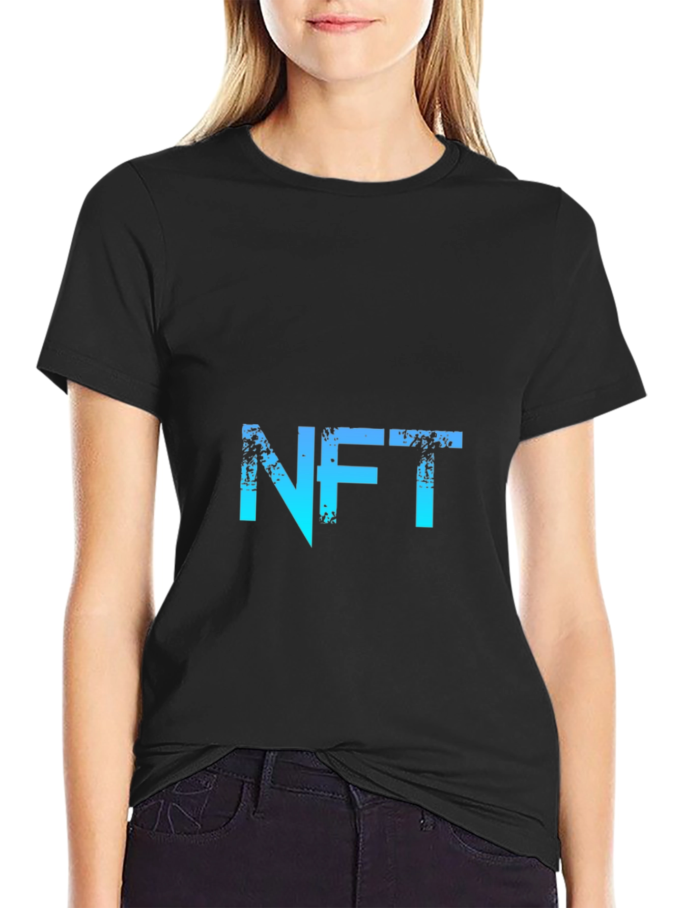 Camiseta NFT Negra con Diseño Gráfico Degradado
