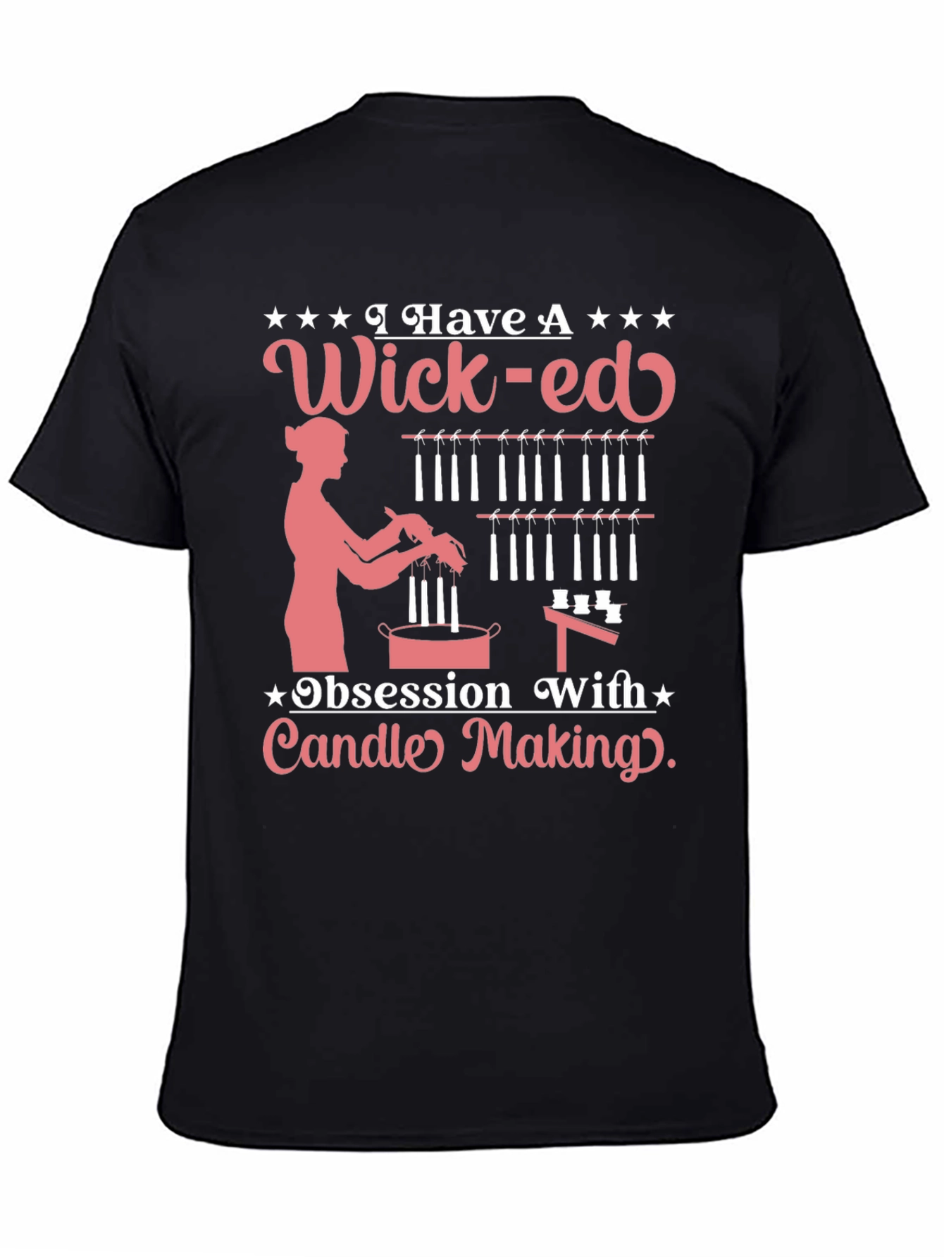 Camiseta Negra Wick-ed Obsesión Fabricación Velas
