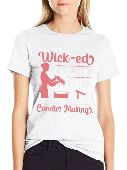 Camiseta Negra Wick-ed Obsesión Fabricación Velas