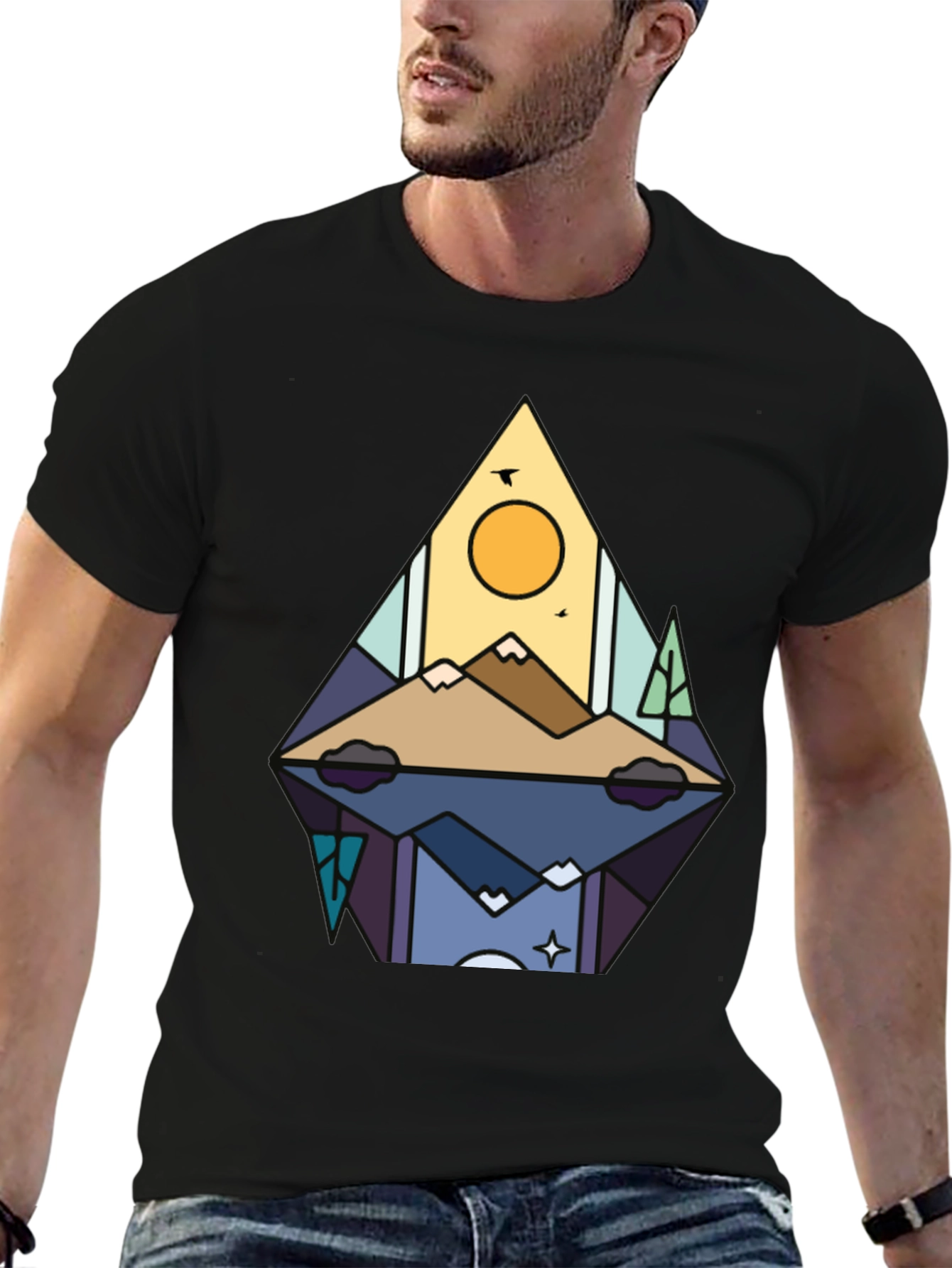 Camiseta Negra con Diseño de Montaña Abstracta
