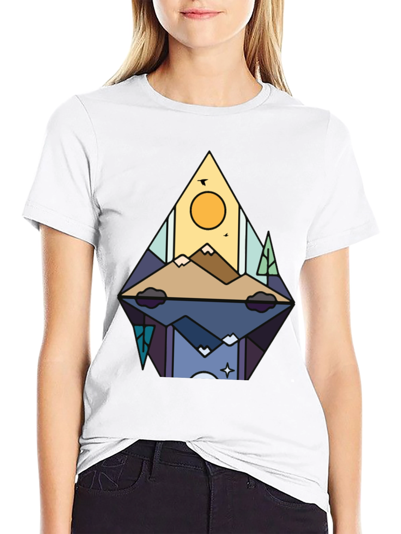 Camiseta Negra con Diseño de Montaña Abstracta