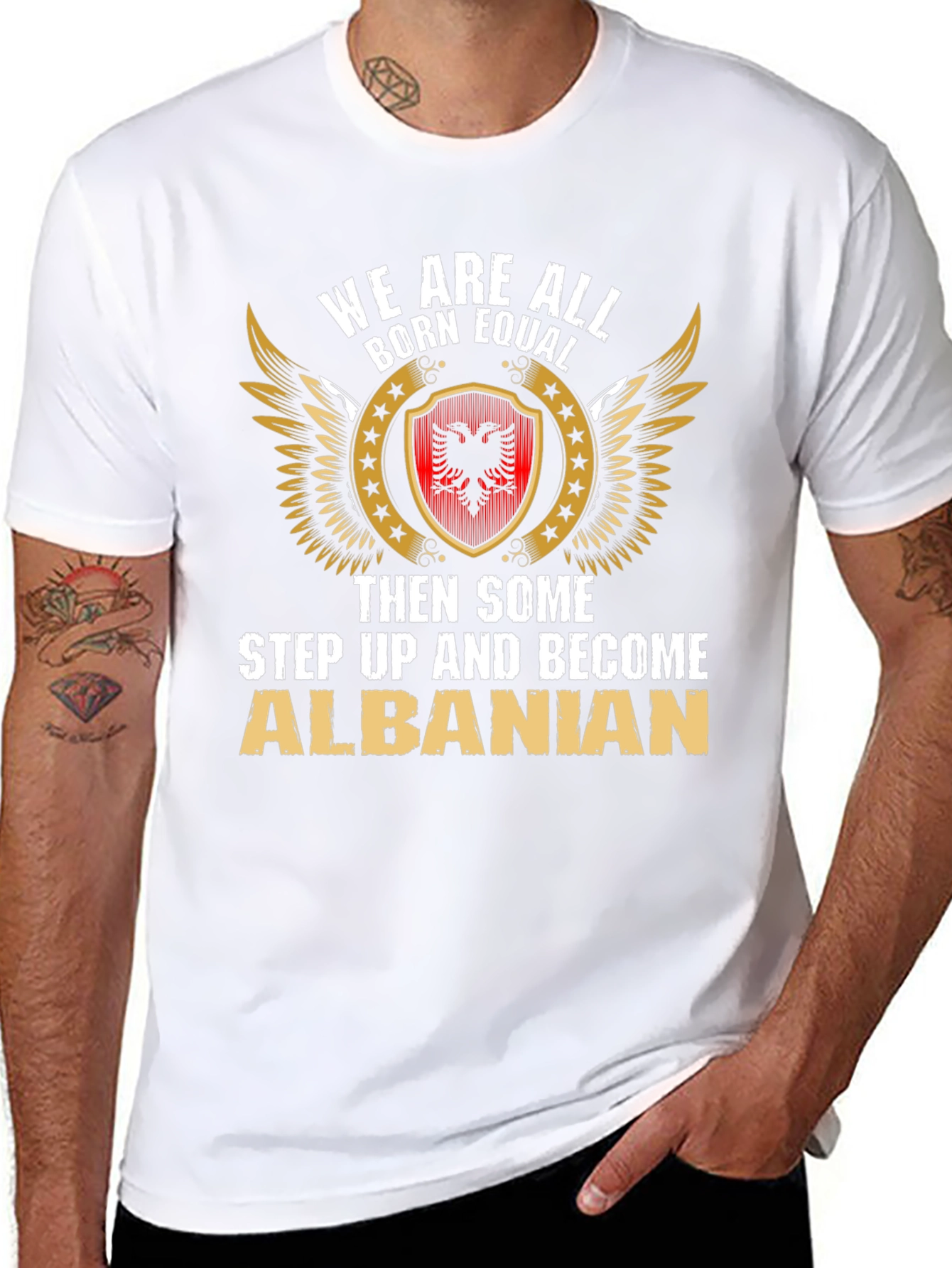 Camiseta We Are All Born Equal Albanian