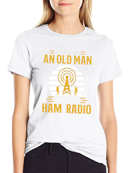 Camiseta Negra: Nunca Subestimes a un Radioaficionado