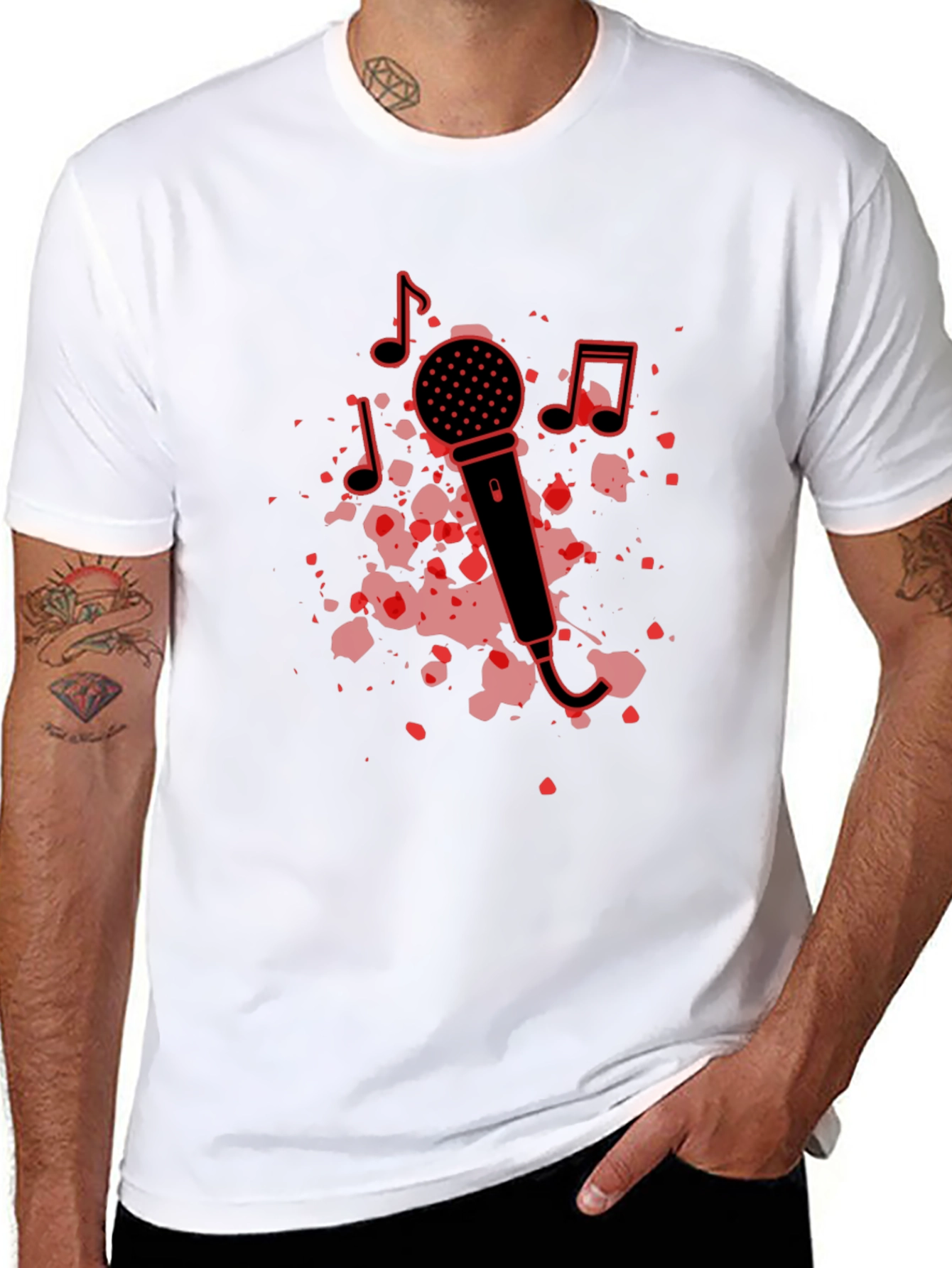 Camiseta Negra con Diseño de Micrófono Musical