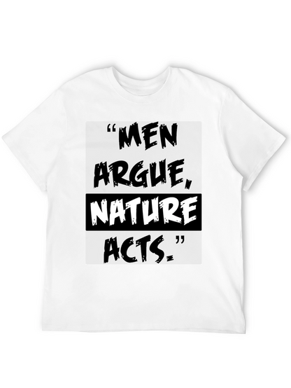 Camiseta Negra: Los Hombres Discuten la Naturaleza Actúa