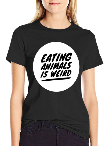 Camiseta Negra con Diseño Comer Animales es Raro
