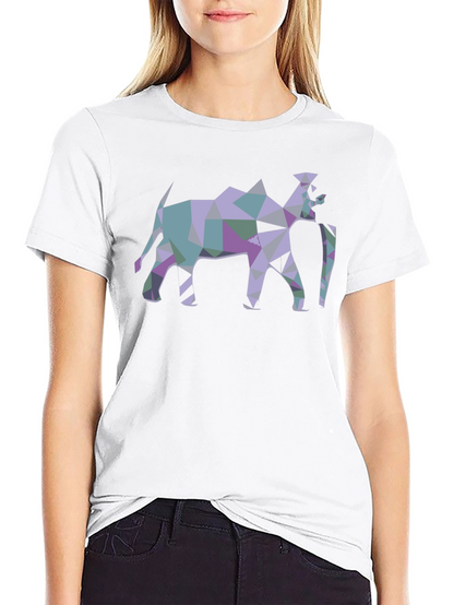 Camiseta Negra con Diseño Abstracto de Camello