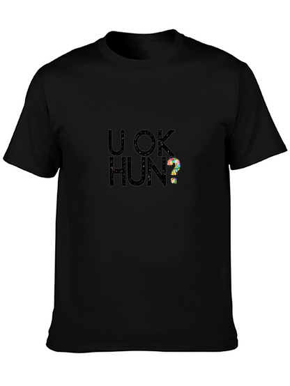 Camiseta Negra U OK Hun? Casual y Moderna