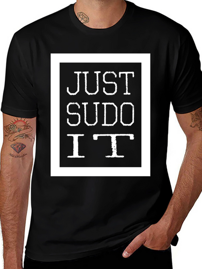 Camiseta Negra Just Sudo It - Informática