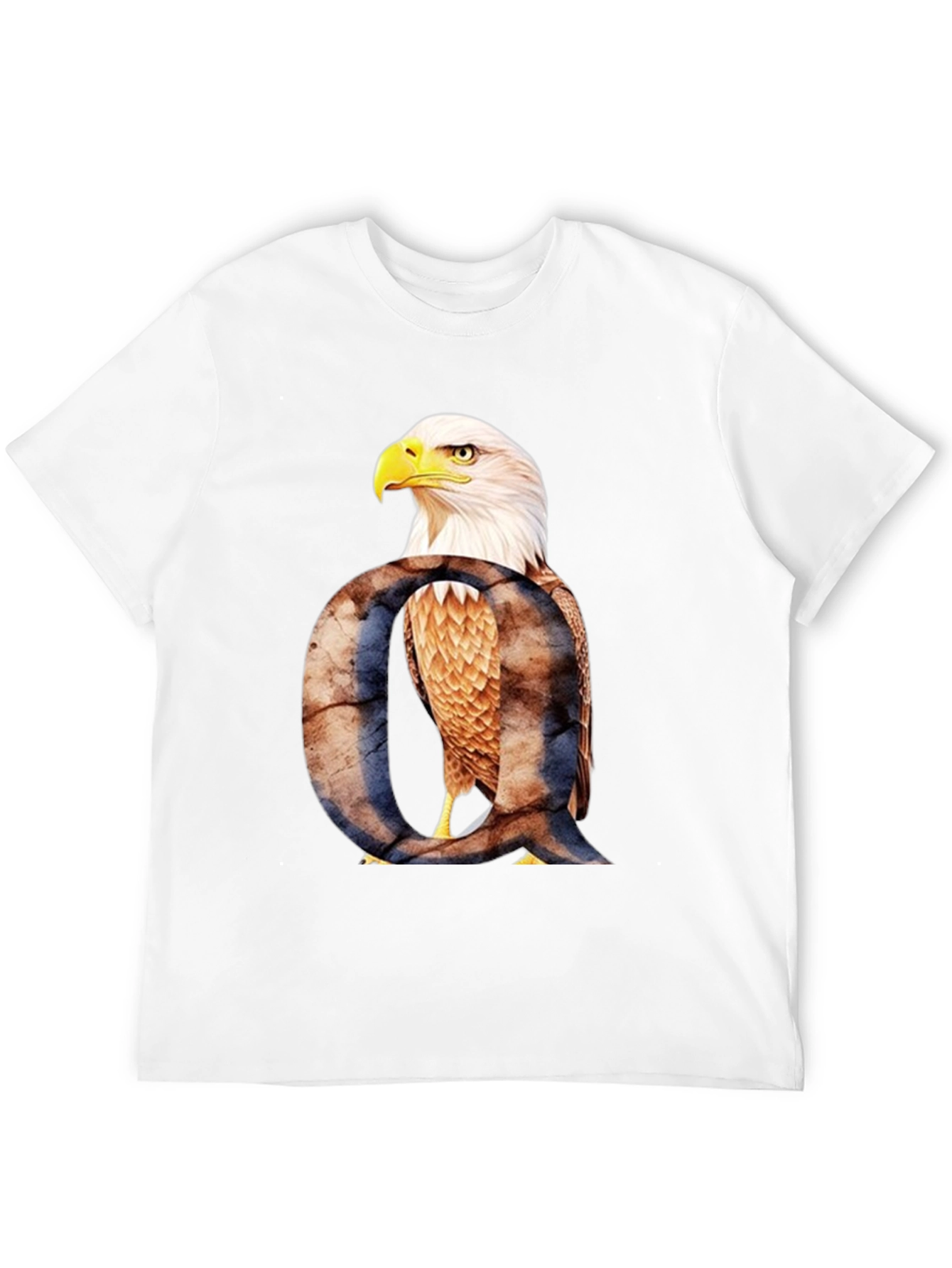 Camiseta Negra con Águila y Letra Q