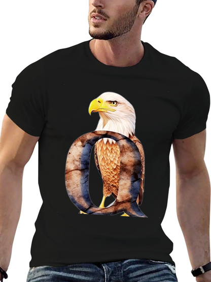 Camiseta Negra con Águila y Letra Q