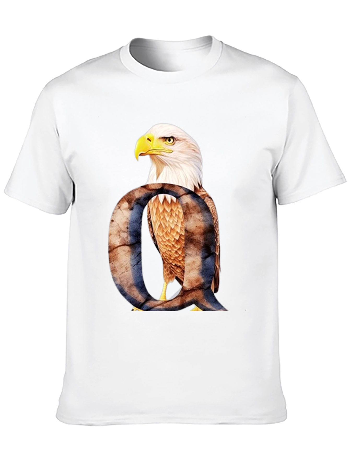 Camiseta Negra con Águila y Letra Q