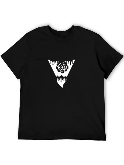 Camiseta Negra con Diseño de Rosa en Triángulo