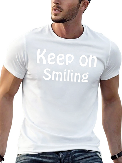 Camiseta Negra: Keep on Smiling