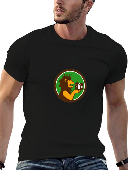 Camiseta Negra con Diseño de León Inmobiliario