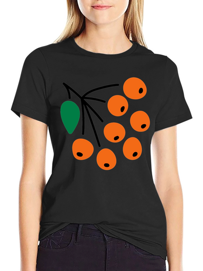 Camiseta Negra con Diseño de Bayas Naranja