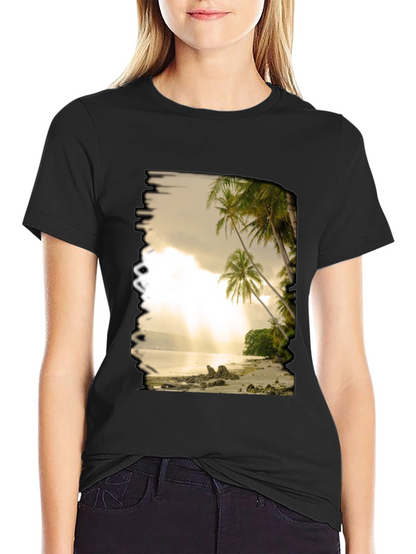 Camiseta Negra con Diseño de Playa Tropical