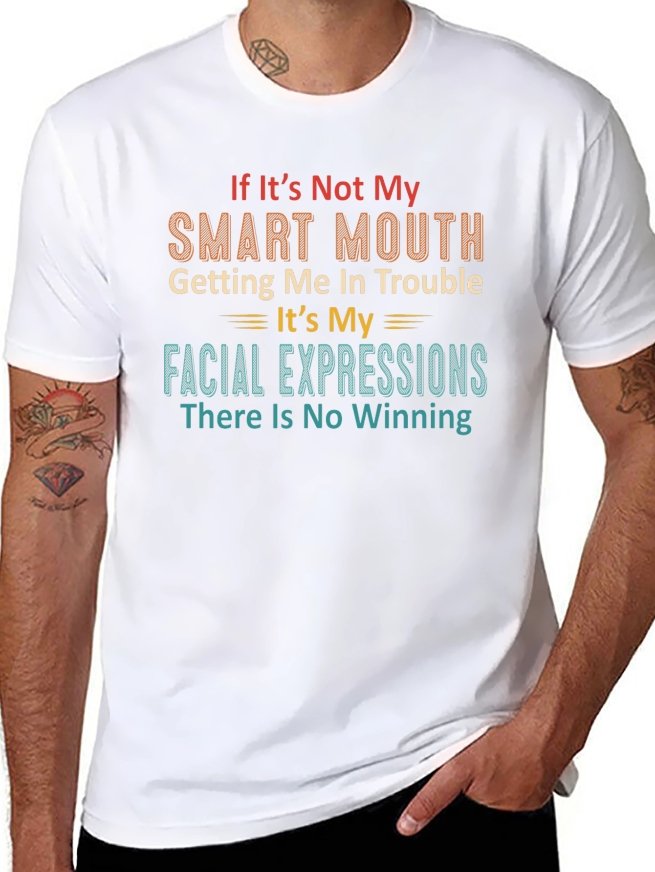 Camiseta Negra: Boca Inteligente y Expresiones Faciales