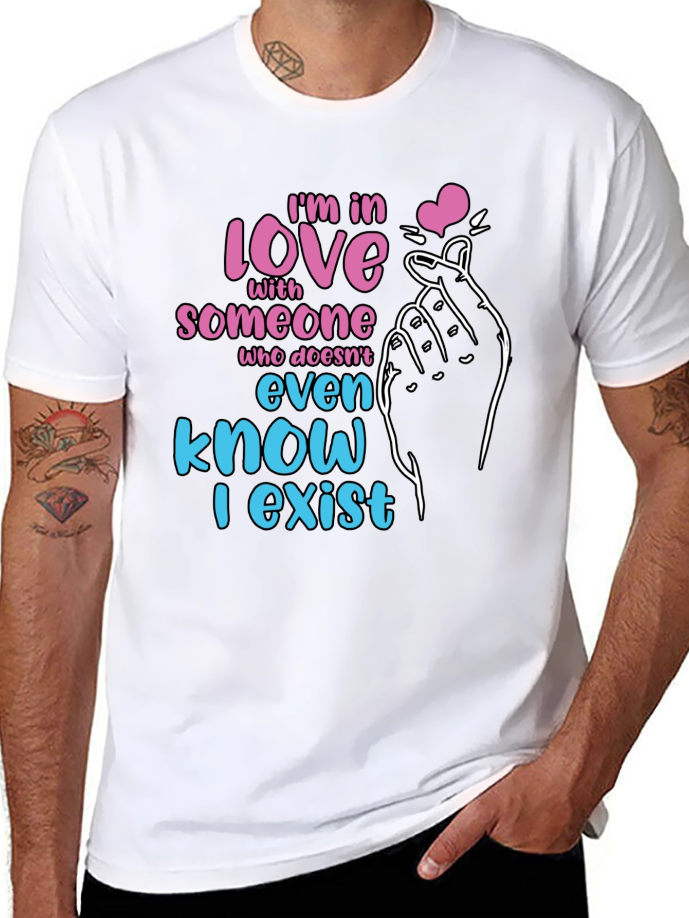 Camiseta Negra: Enamorad@ de Alguien
